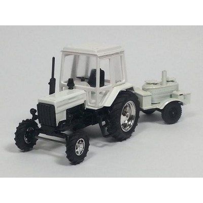 Трактор МТЗ-82 (пластмасса) с прицепом "Полевая-Кухня" 1:43 Трактор МТЗ-82 (пластмасса) с прицепом "Полевая-Кухня" 1:43