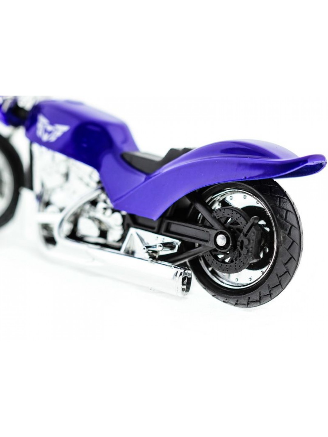 Мотоцикл Motormax 1:18 BMW и Kawasaki  в ассортименте 76201 в/к