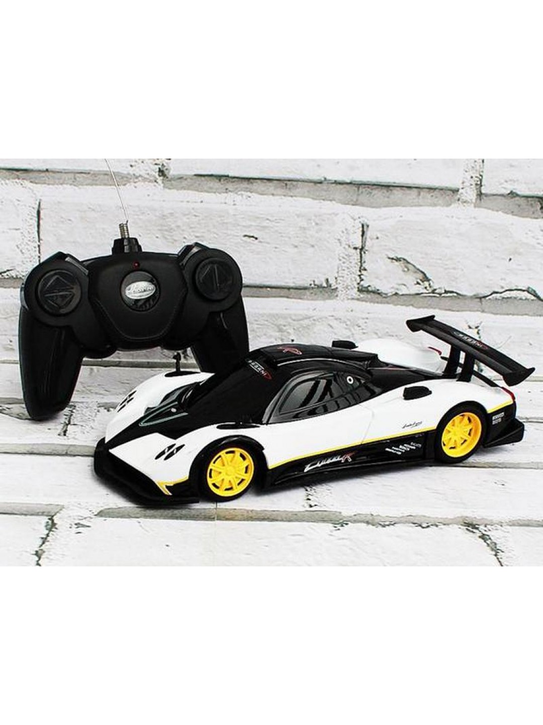 Р/У машина Rastar Pagani Zonda R 1:24, цвет белый 40MHZ