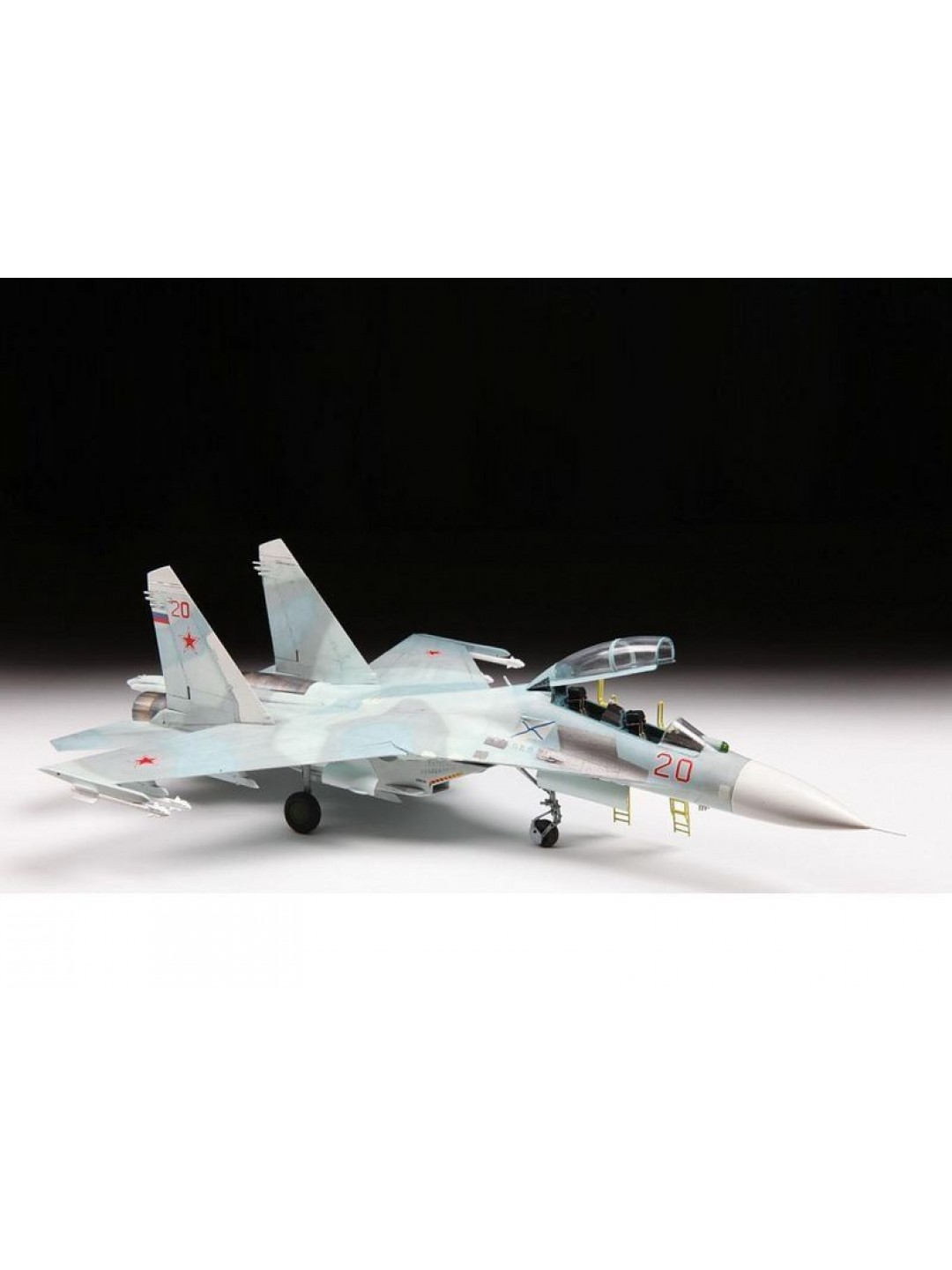 Сборная модель ZVEZDA Российский учебно-боевой самолёт Су-27УБ, 1/72