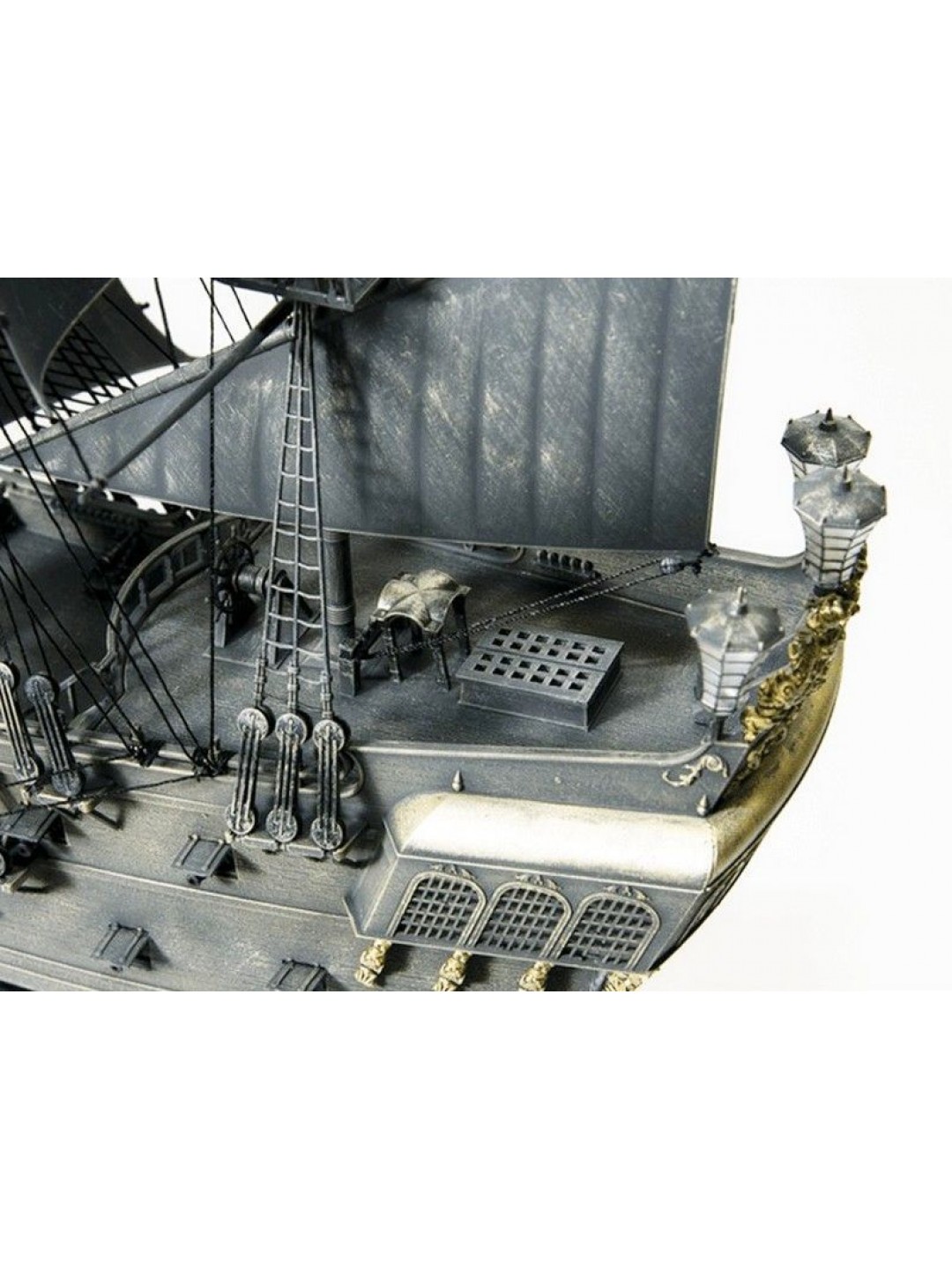 Сборная модель ZVEZDA Корабль Джека Воробья "Черная жемчужина", 1/72