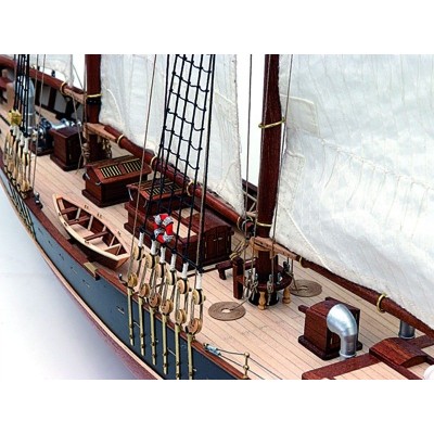 Сборная деревянная модель корабля Artesania Latina BLUENOSE II, 1/75
