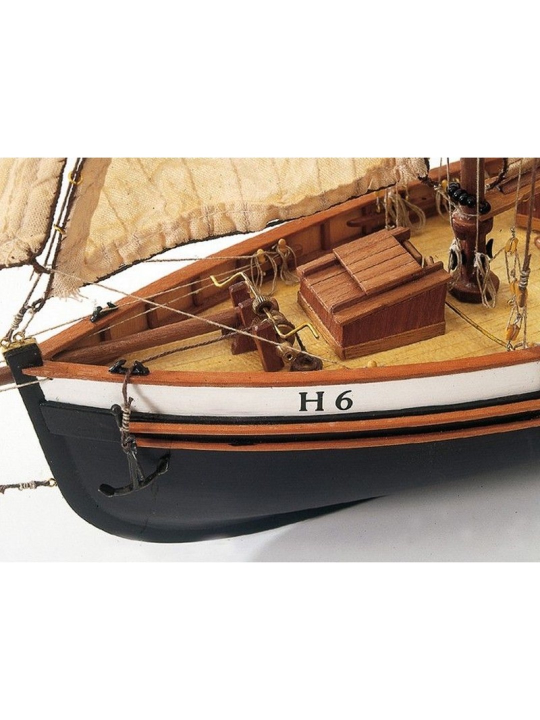 Сборная деревянная модель корабля Artesania Latina JOLIE BRISE, 1/50