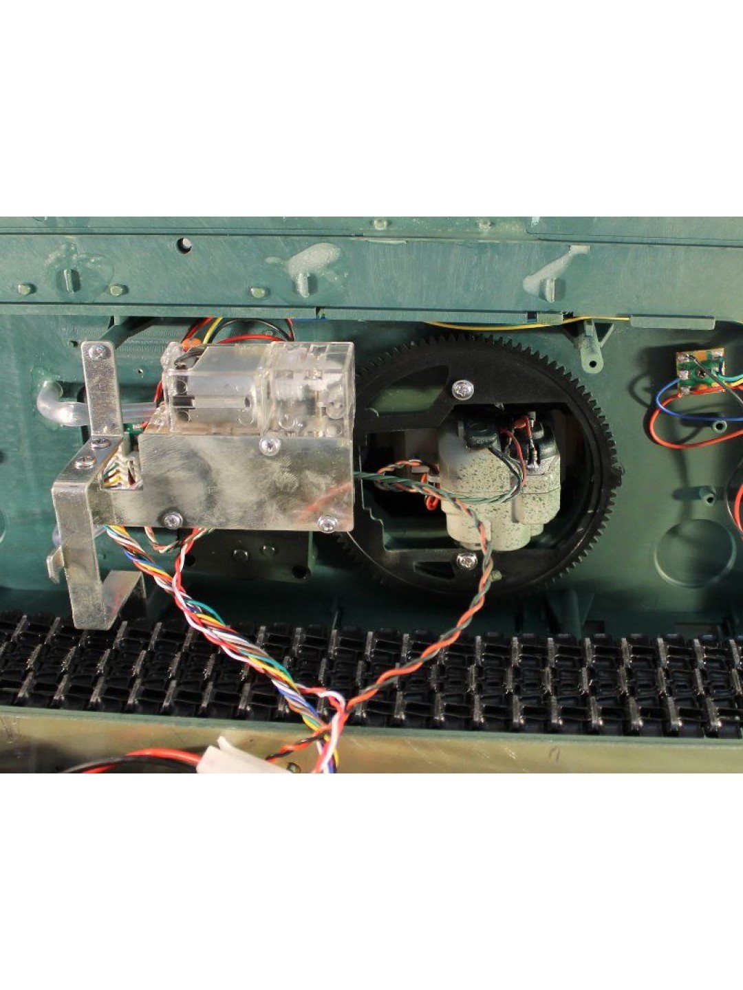 P/У танк Taigen 1/16 KV-1 (Россия) HC 2.4G RTR