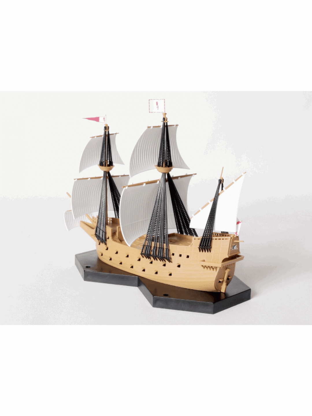 Сборная модель ZVEZDA Флагман Непобедимой Армады галеон "Сан-Мартин", 1/350