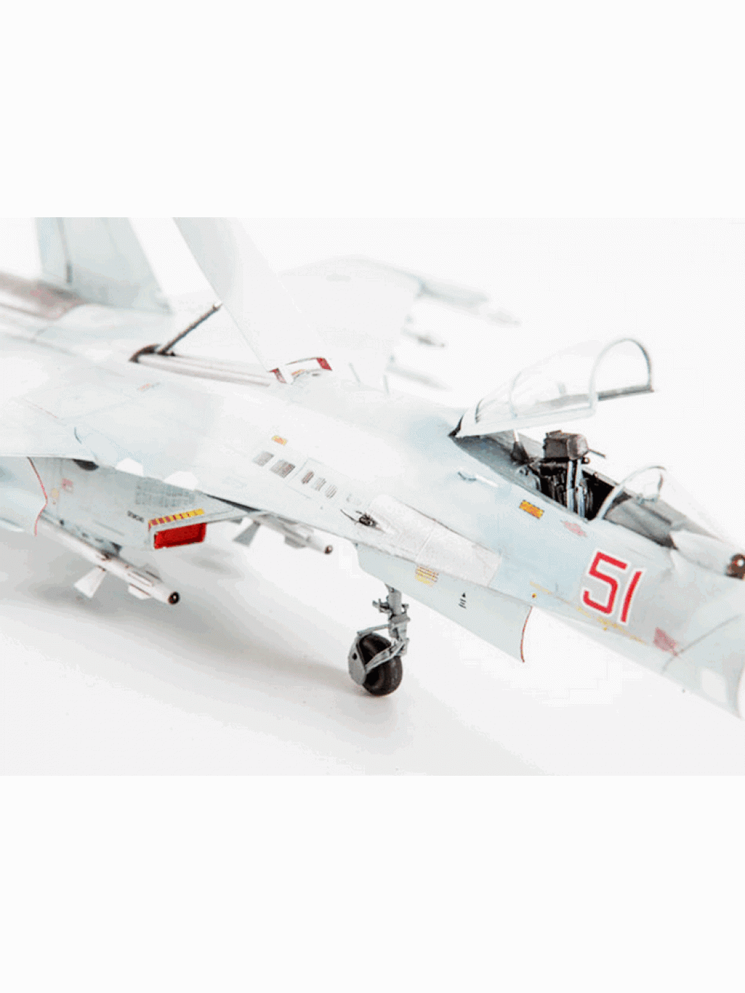 Сборная модель ZVEZDA Российский истребитель Су-27СМ, 1/72