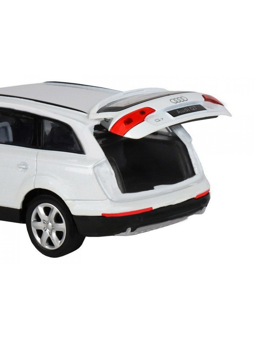 Машина "АВТОПАНОРАМА" Audi Q7, белый, 1/32, свет, звук, инерция, в/к 17,5*13,5*9 см
