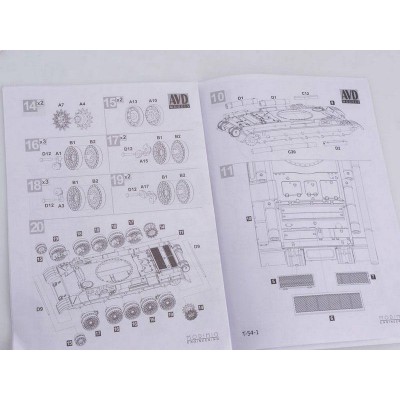 Сборная модель AVD Средний танк T-54-1, 1/43