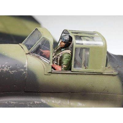 Сборная модель ZVEZDA Советский штурмовик "Ил-2" обр. 1942 года, 1/48