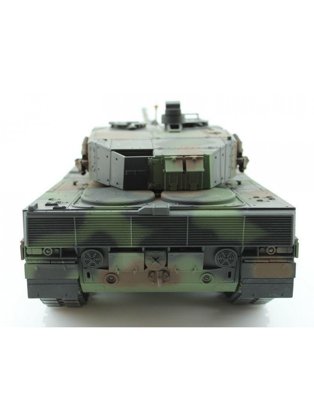 Радиоуправляемый танк Taigen 1/16 Leopard 2 A6 (Германия) САМО V3.0 2.4G RTR