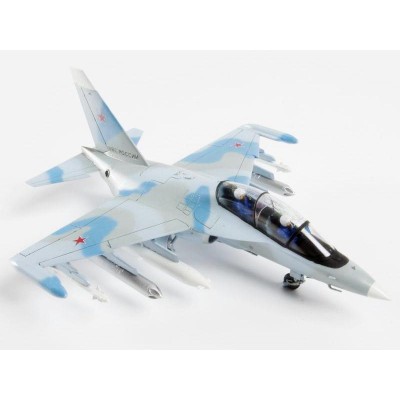 Сборная модель ZVEZDA Российский учебно-боевой самолет Як-130, 1/72