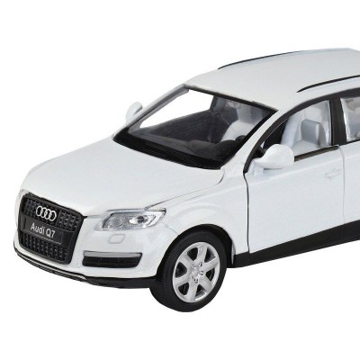 Машина "АВТОПАНОРАМА" Audi Q7, белый, 1/32, свет, звук, инерция, в/к 17,5*13,5*9 см