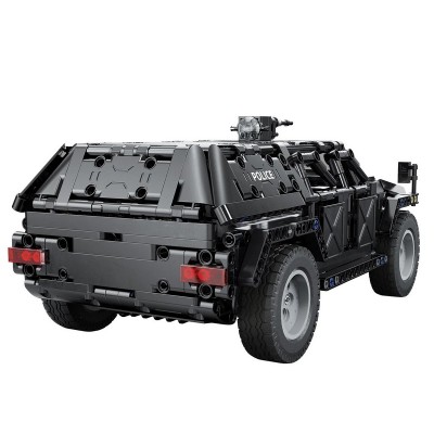 Радиоуправляемый конструктор CADA бронированный внедорожник Fierce Warrior SUV 1/12 (561 деталь)