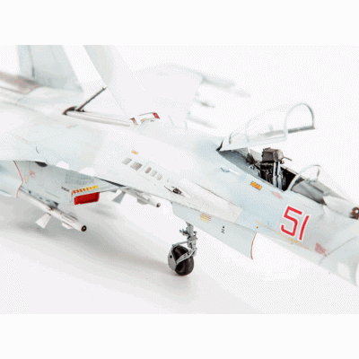 Сборная модель ZVEZDA Российский истребитель Су-27СМ, 1/72