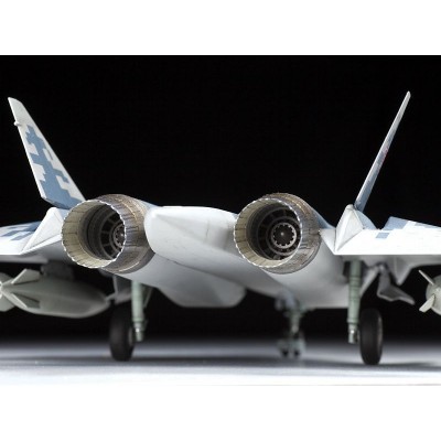 Сборная модель ZVEZDA Российский истребитель пятого поколения Су-57, 1/72