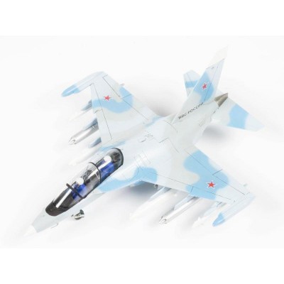 Сборная модель ZVEZDA Российский учебно-боевой самолет Як-130, 1/72