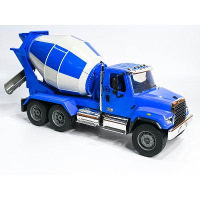 Радиоуправляемый бетоновоз Double Eagle Freightliner 114SD 1/20 2.4G RTR
