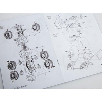 Сборная модель AVD КРАЗ-255Б бортовой с тентом, 1/72